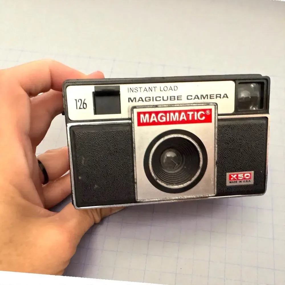 Vintage 1975 Imperial Magimatic X50 126 Instant Load Magicube Camera